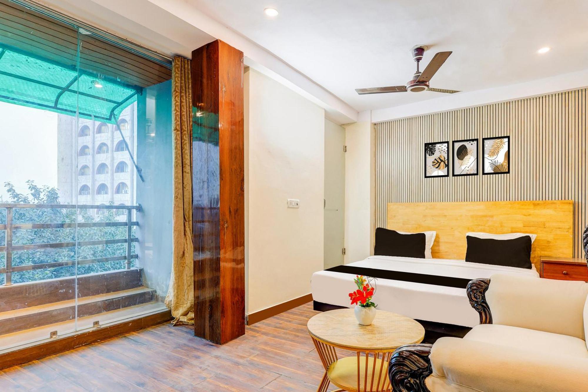 Hotel O Hari Nagar Ashram ニューデリー エクステリア 写真
