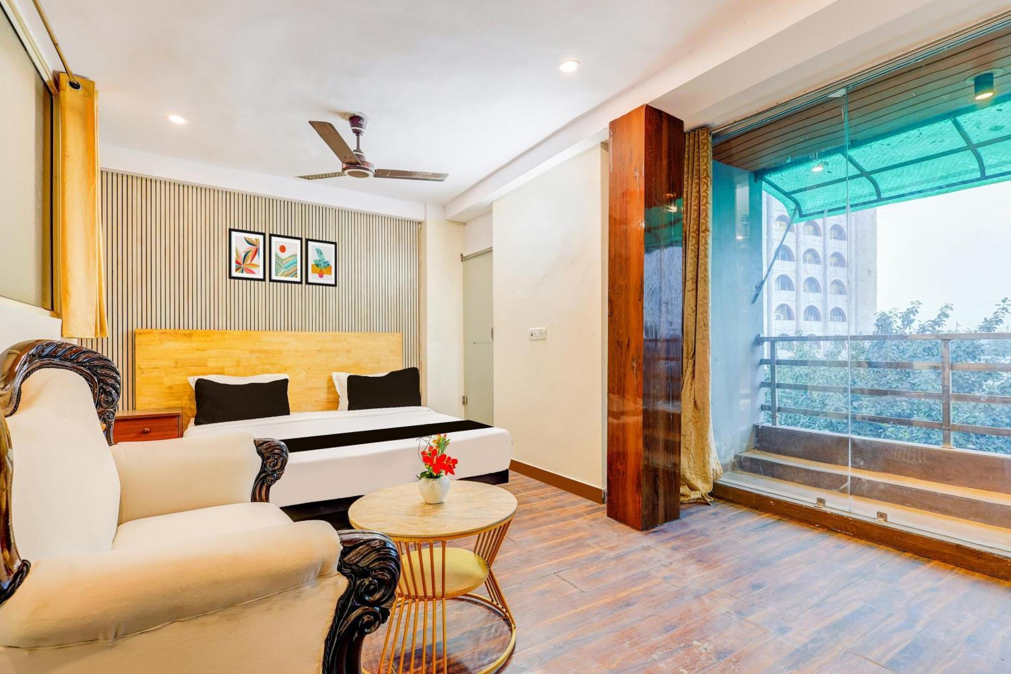 Hotel O Hari Nagar Ashram ニューデリー エクステリア 写真