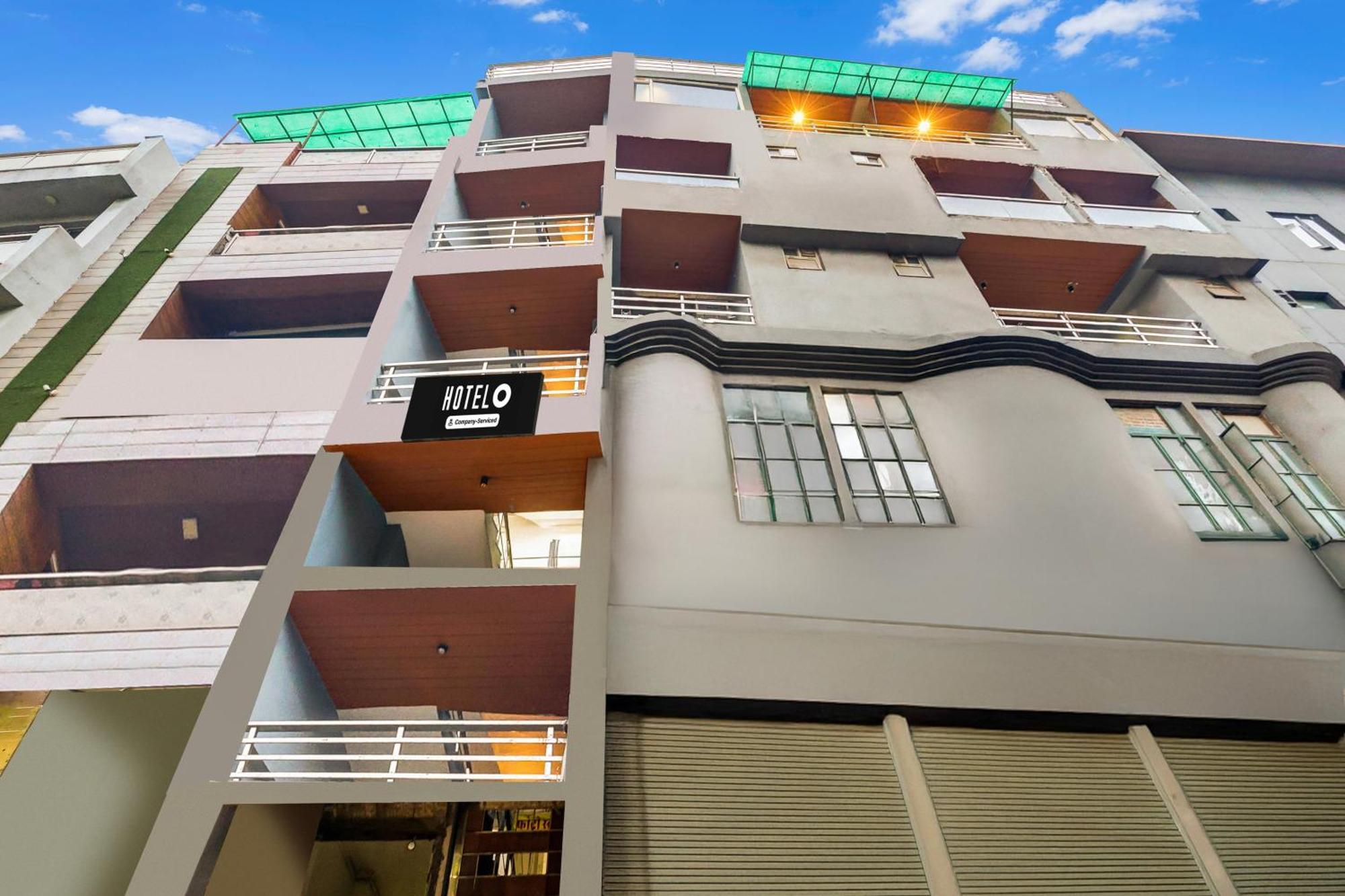 Hotel O Hari Nagar Ashram ニューデリー エクステリア 写真