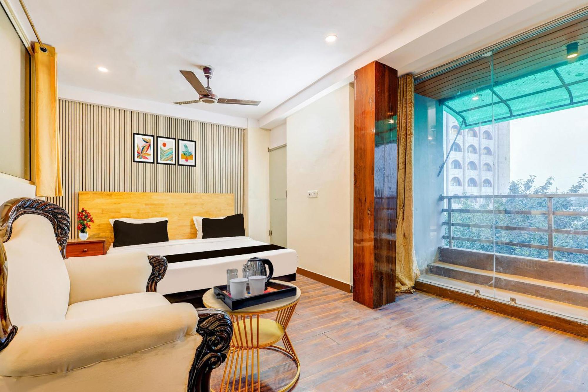 Hotel O Hari Nagar Ashram ニューデリー エクステリア 写真